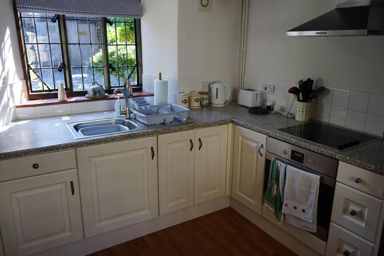 Stunning Historic 2-Bed House In Shaftesbury Villa Esterno foto